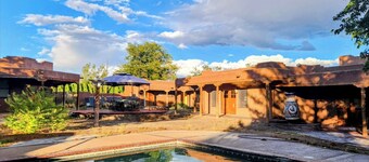 3BR 2.5Bath Villa in Corrales/Rio Rancho NM central AC/heat,LG pool,free parking