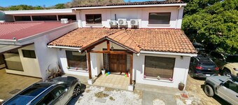 Villa Jardin de Luna - Charming 3-bedroom house with AC near Playas del Coco