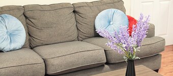 Charming 1 br Retreat in South Surrey/ White Rock