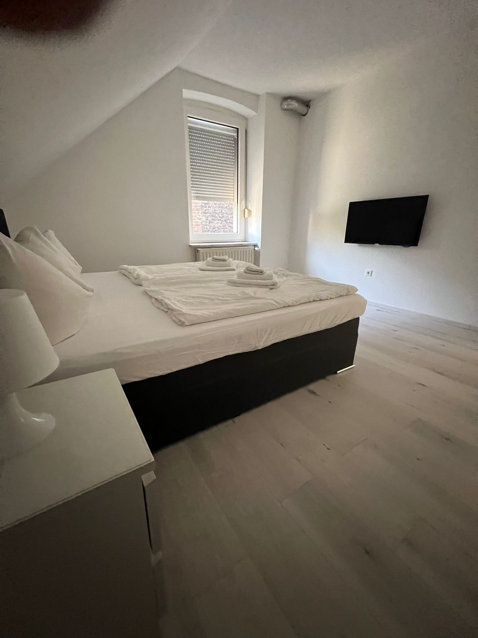 4 chambres, Wi-Fi gratuit, draps fournis