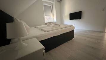 4 Schlafzimmer, kostenloses WLAN, Bettwäsche