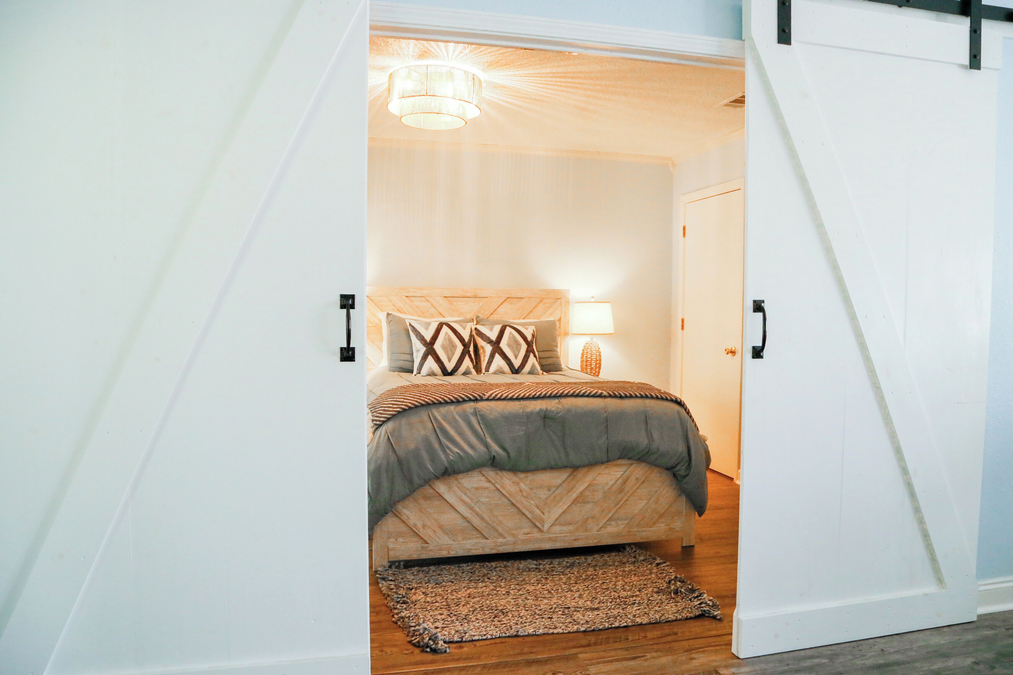 5 多间卧室、熨斗/熨衣板、免费 WiFi、床单