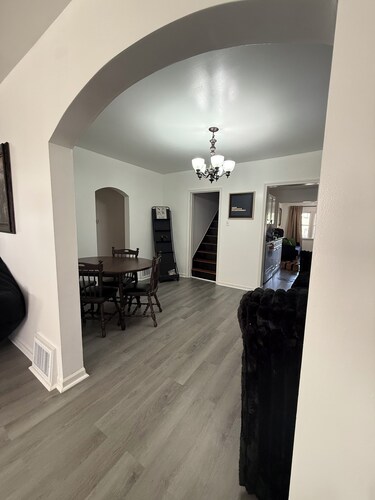 3-bedroom bungalow, centrally located in charming Saint Joseph