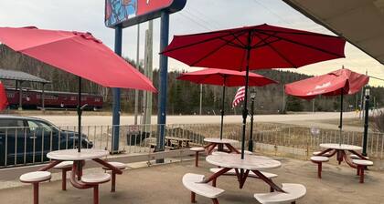 Villa Bianca Inn & Restaurant