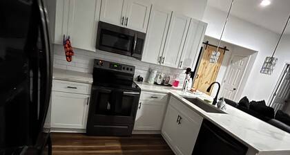 Cozy Gateway in East point Near Airport