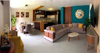 Minimalist house in safe area 5 min from Banos