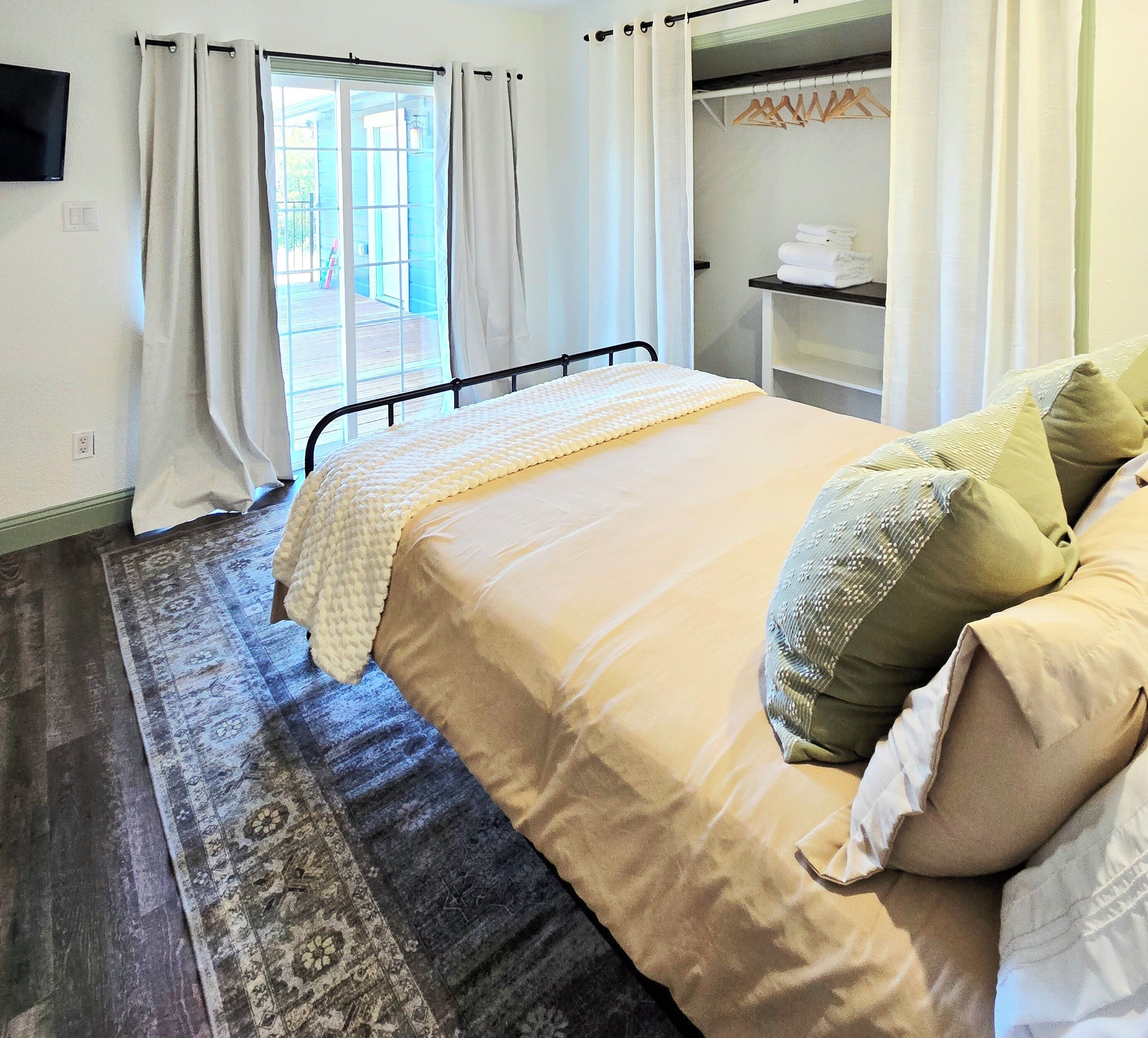 4 quartos, ferros/tábuas de passar roupa, Wi-Fi de cortesia