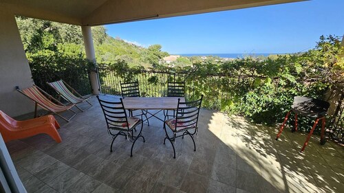 CATALINA 1 – Swimmingpool in Wohnanlage – Meerblick – Strand zu Fuß erreichbar