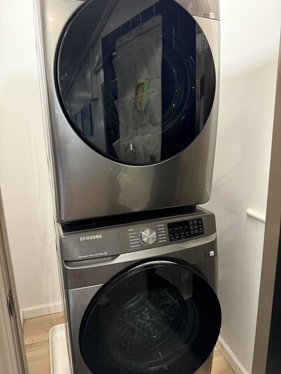 Charming 2-bedroom apartment in Osawatomie! Newly renovated! Great location!