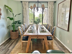 Dining - Cozy Mysa Ranch Farm House with magical views (Santa Ynez)