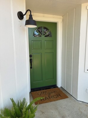 تفاصيل الفندق من الخارج