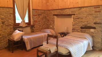 2 Schlafzimmer, Schreibtisch, kostenloses WLAN, Bettwäsche