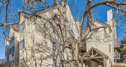 NEWLY RENOVATED 1BR RETREAT