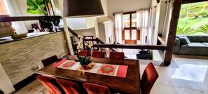 Familien-Ferienhaus, Balkon, Bergblick | Terrasse/Patio