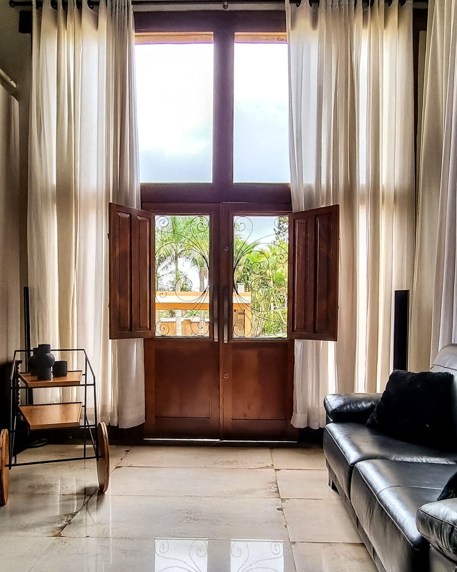 Familie-feriehus - balkon - bjergudsigt | Opholdsområde