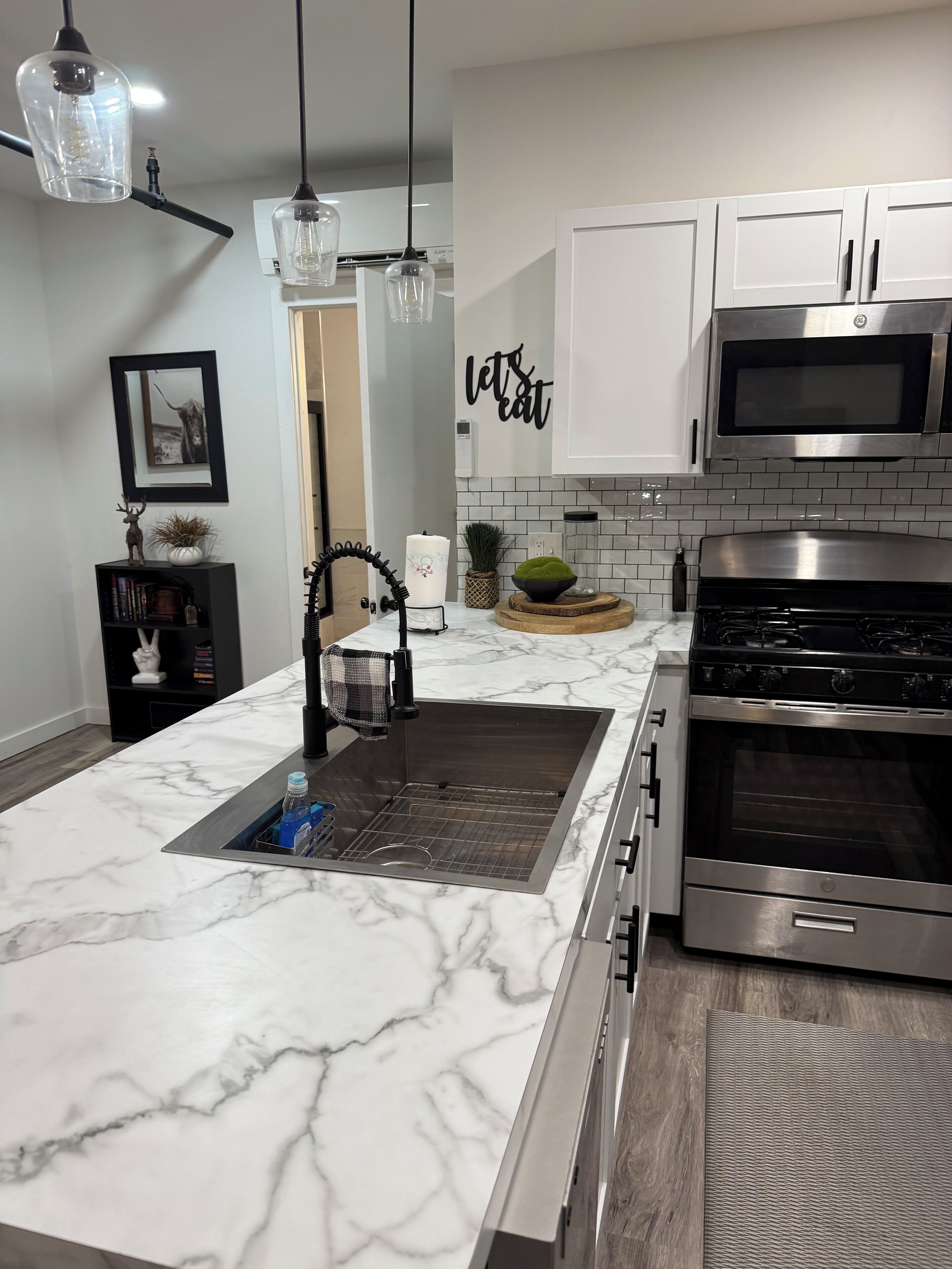 Micro-ondas, fogão, cooktop, lava-louças