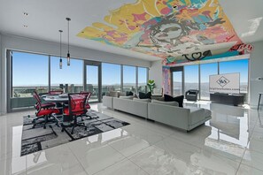 Interior - P 58 Luxury Penthouse 3,300sq ft | VIP Strip View (Las Vegas)
