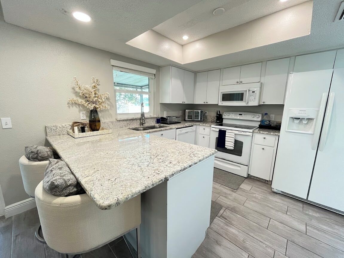 Microwave, oven, stovetop, dishwasher