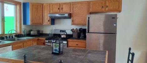 Microonde, forno, piano cottura, lavastoviglie