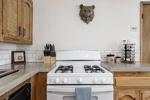 Microwave, oven, stovetop, dishwasher