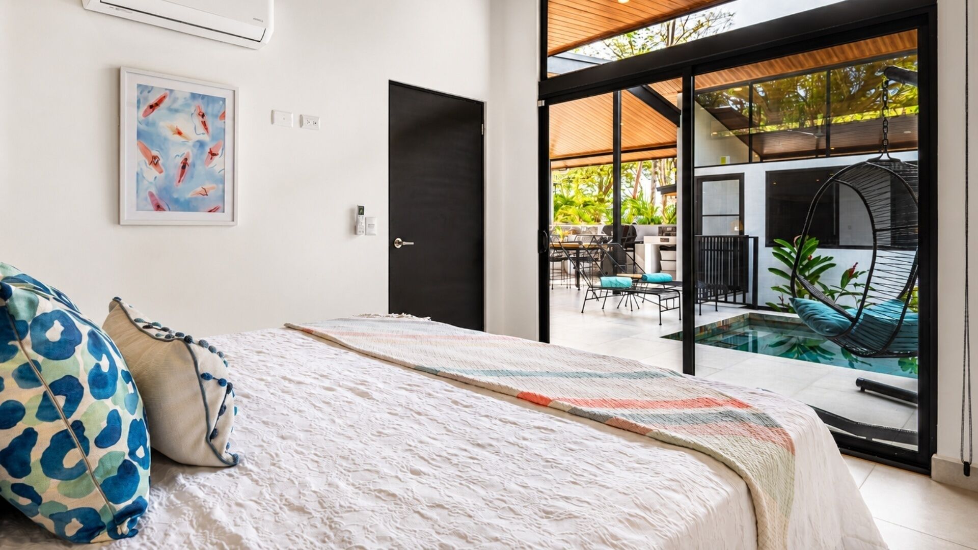 2 chambres, fer et planche à repasser, Wi-Fi gratuit, draps fournis