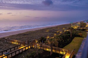 Beach - Oceanfront Luxe • Sleeps 7 • Renovated 2026 (Carolina beach)