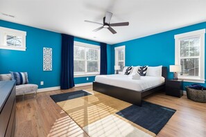 4 makuuhuonetta, silitysrauta/-lauta, internet, vuodevaatteet