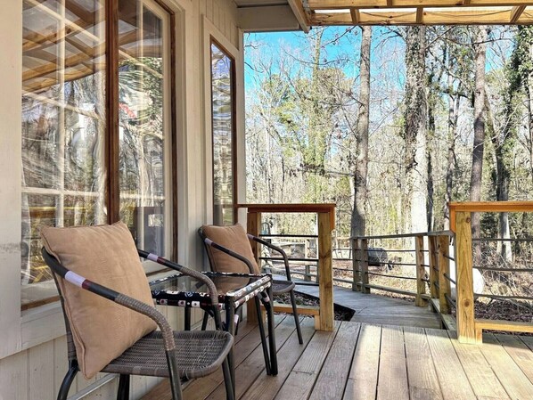 Terrace/patio - Artistic Nature Retreat w/ Private Patio 1370 (North Carolina)