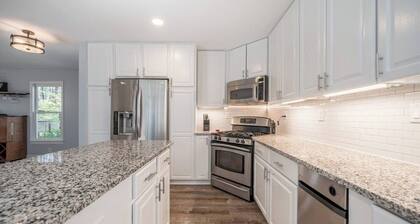 Peaceful Oasis in North Carolina Hills 1363