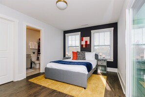 Iron/ironing board, internet, bed sheets