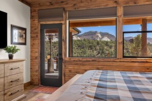 5 bedrooms, iron/ironing board, travel crib, free WiFi