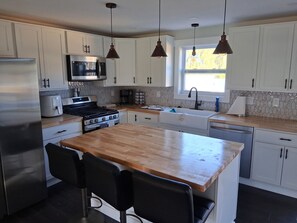 ميكروويف، فرن، موقد طهي مسطح، غسالة أطباق