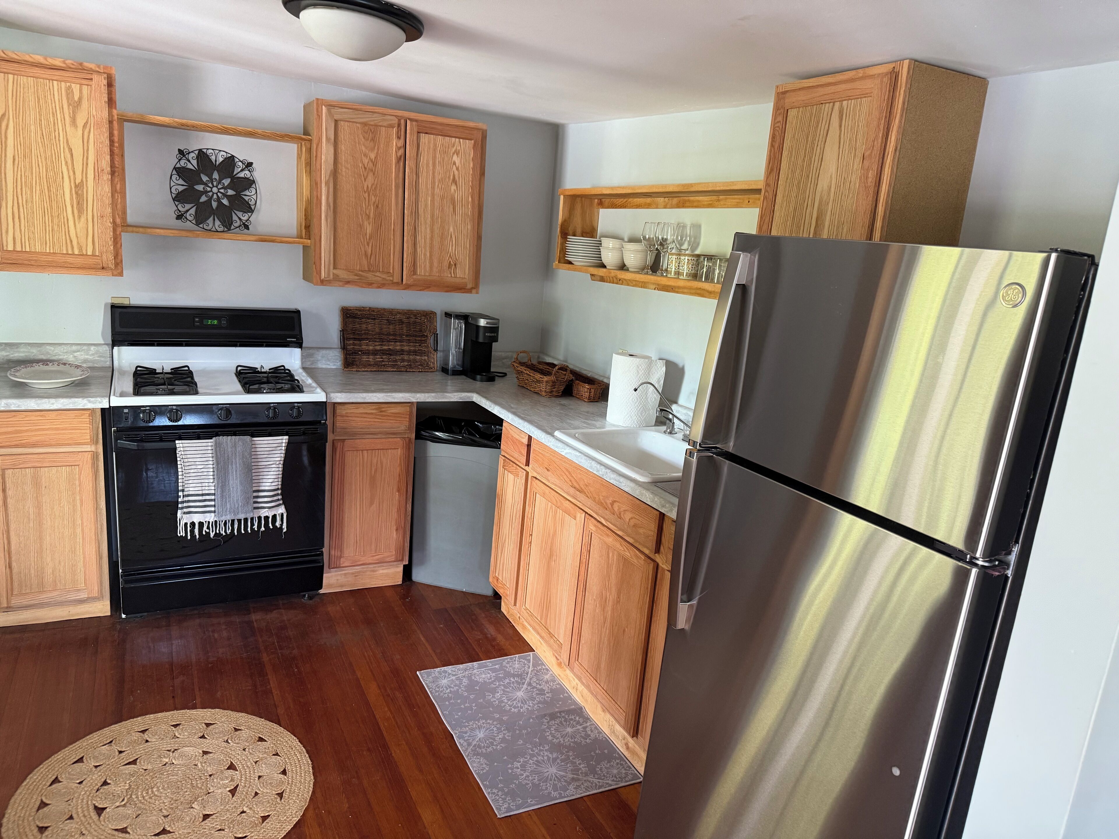 Micro-ondes, four, plaque de cuisson