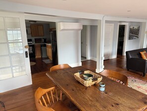 Dining - Charming 2-bedroom apartment in lovely Rosendale, just off the rail trai. (Rosendale)