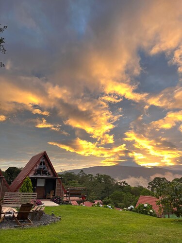 Mountain chalet, family, studio and pet friendly!