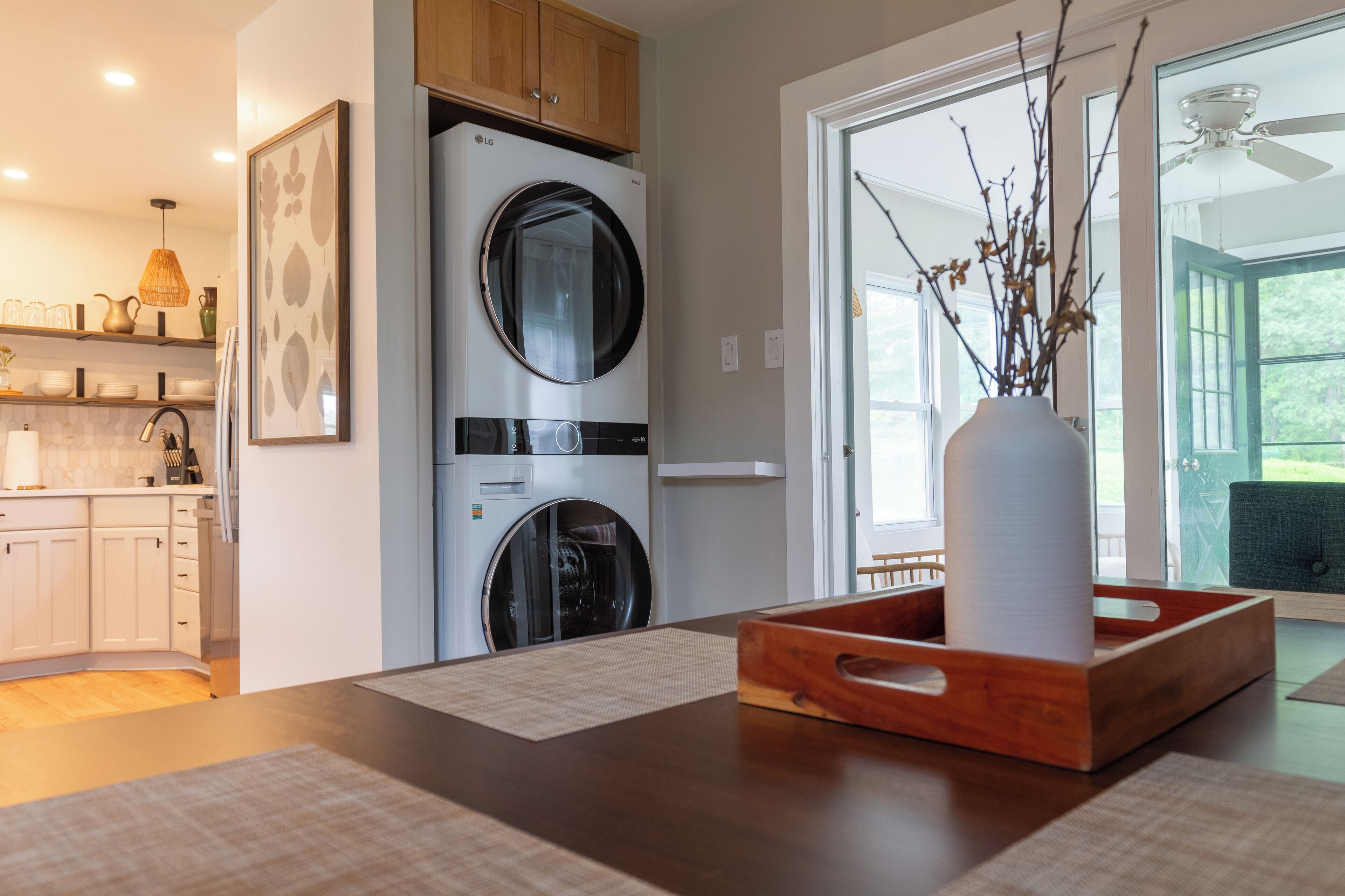 ثلاجة، ميكروويف، فرن، موقد طهي مسطح