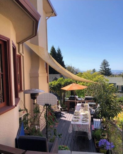 Enjoyable an one bedroom unit in the heart of North Berkeley Hills