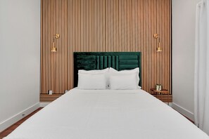 3 Schlafzimmer, Schreibtisch, Bügeleisen/Bügelbrett, kostenloses WLAN