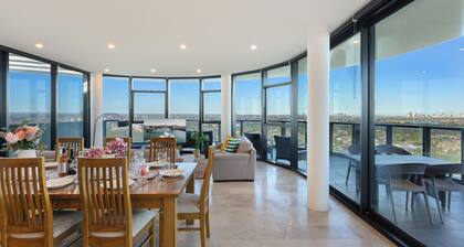 4-bedroom apartment in welcoming Sydney Olympic Park with AC