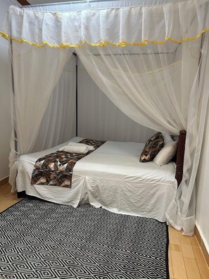 Family Apartment | Free WiFi, bed sheets - Royal Guest House Kipkorgot (Eldoret)