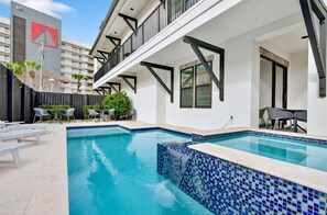 Una piscina riscaldata