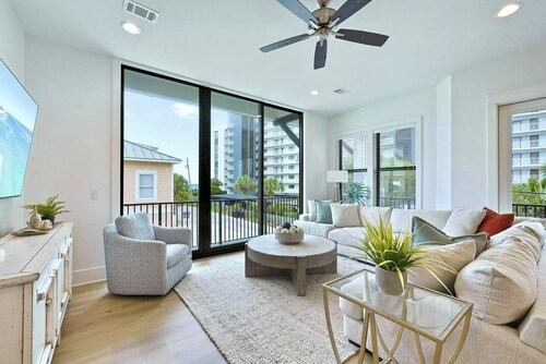 Arcadia Sands: Private Beach, Ocean Views, Pool &amp; Hot tub, Game Room, Bunk Rooms