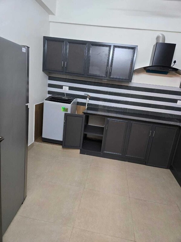 ห้องเอ็กเซกคิวทีฟสวีท, 3 ห้องนอน, ระเบียง, วิวเมือง | ครัวส่วนตัว