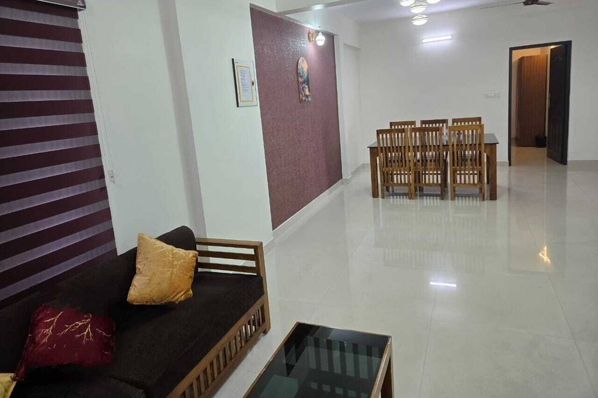 Executive Apartment, 2 Bedrooms, Balcony, City View | Blackout curtains, soundproofing, iron/ironing board, free WiFi