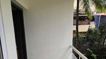 Apartment, Balcony | Balcony
