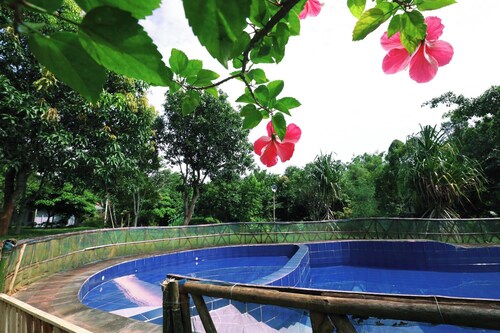 Swiss Valley Resort