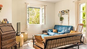 Unclassified image, 3 of 22, button - OLHAKO BIDEA by Interhome (Sare)