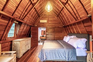 Free WiFi, bed sheets - Shankara Forest Haven Villa by AGATA (Penebel)