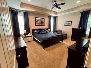 5 soverom, strykejern/-brett, wi-fi og sengetøy