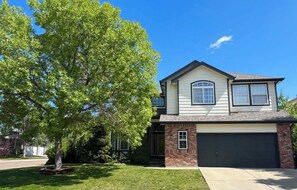 Exterior - 7BR-5bath-Near ScenicTrail/Easy Access to Downtown (Northglenn)
